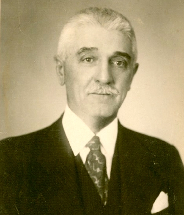 Tuzson János
